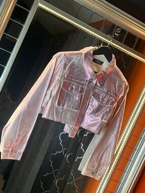 💖 METALLIC BARBIECORE GLAM 💿 AKIRA Cropped Denim Jacket NWT